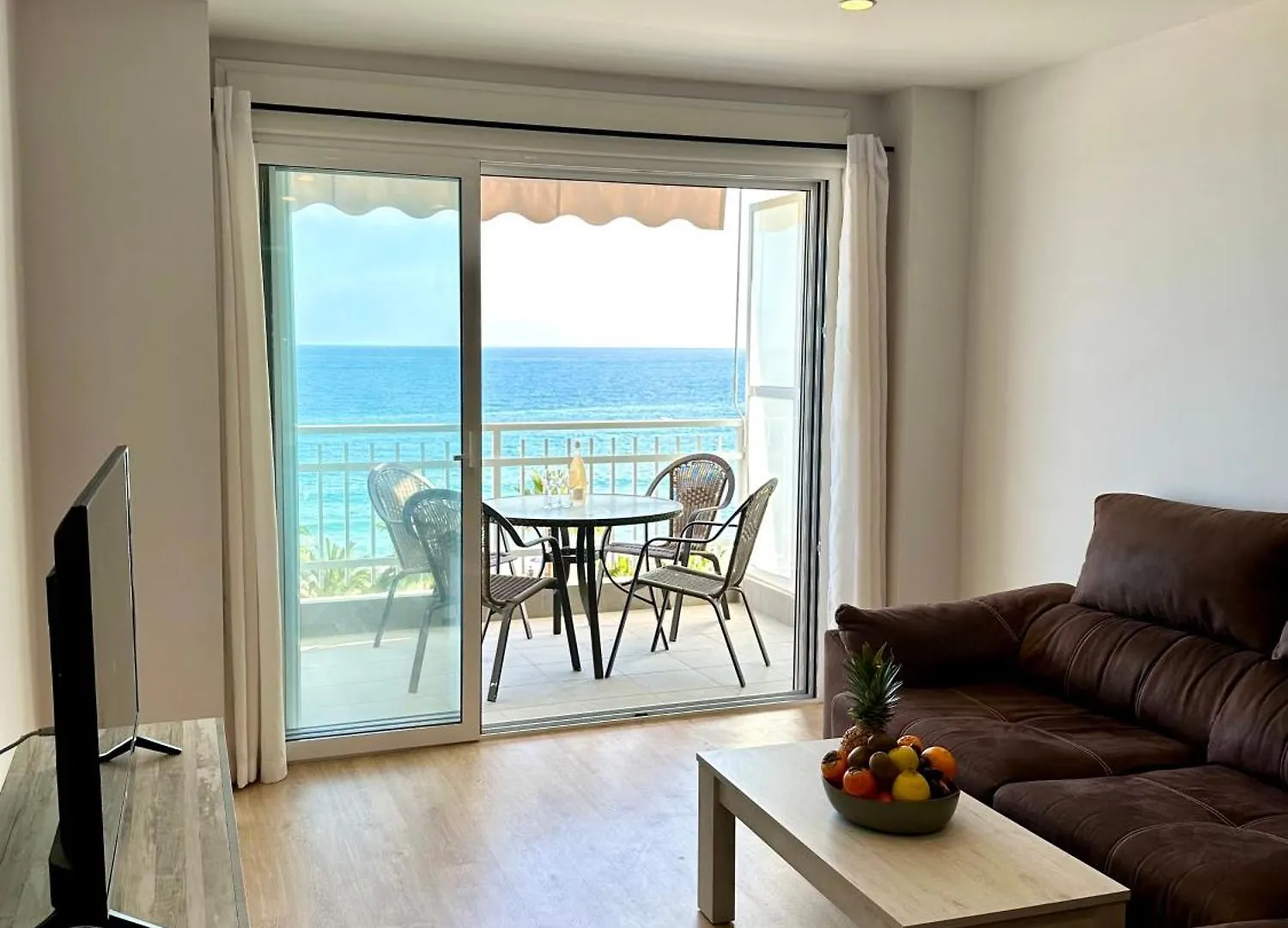 Horizonte 3 Charming Apartment With Breathtaking Sea View At First Line Of Fuengirola Beach