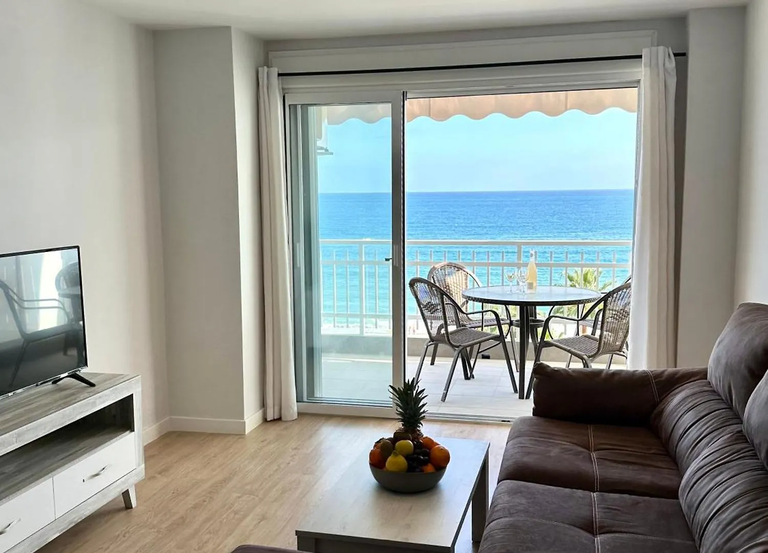 Horizonte 3 Charming Apartment With Breathtaking Sea View At First Line Of Fuengirola Beach Spain